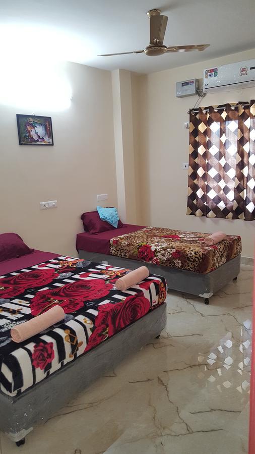 Krish Rooms And Stay Madras Buitenkant foto